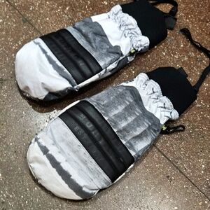 Burton  Women's Gore-Tex Gloves Mittens Black/White Snow Board Skiing